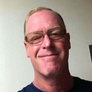 Meet your Posher, Dennis